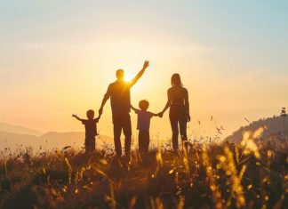 Có Nên Trừng Phạt Con Cái Vì Tội Lỗi Của Cha Mẹ?