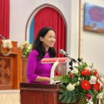 6. Bà Mục sư Nguyễn Anh Thi phụ trách tiết mục đố Kinh Thánh