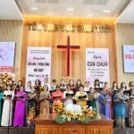 8. Ban hát nhóm 3 tôn vinh Chúa TC 340 _Vua Anh minh_