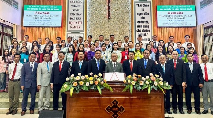 An Giang: Khai giảng Thánh Kinh Căn bản Dài hạn Khóa III Năm 4