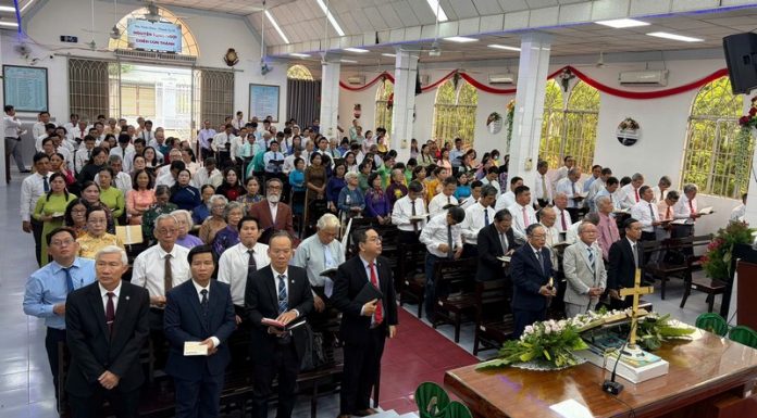 Vĩnh Long: Chương trình Bồi linh – Hiệp nguyện Giáo phẩm và Chấp sự