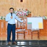 MS Vũ Việt Anh hướng dẫn lớp học