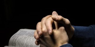 6 Cách Giúp Con Tuổi Teen Điều Hướng Mạng Xã Hội Và Áp Lực Bạn Bè