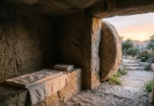 Bài hát: Mộ Trống Của Chúa