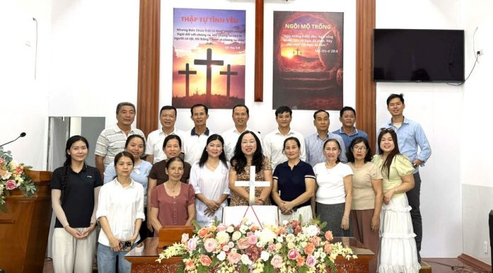 Ban Y tế Tin Lành Tp. Đà Nẵng: Hành trình đem Tình Yêu thương đến với Đồng bào xã Khâm Đức