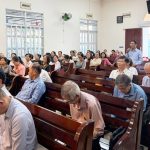 4- Các giáo viên thực hành và thảo luận 1