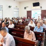 4- Các giáo viên thực hành và thảo luận 2