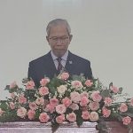 Mục sư Phạm Trọng Huy đọc Biên bản và trao Quyết định TPMS