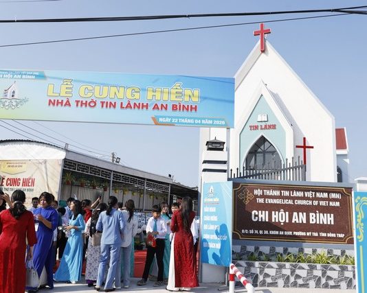 Đồng Tháp: Cung hiến Nhà thờ Tin Lành An Bình