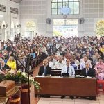 Quang cảnh bên trong Chương trình