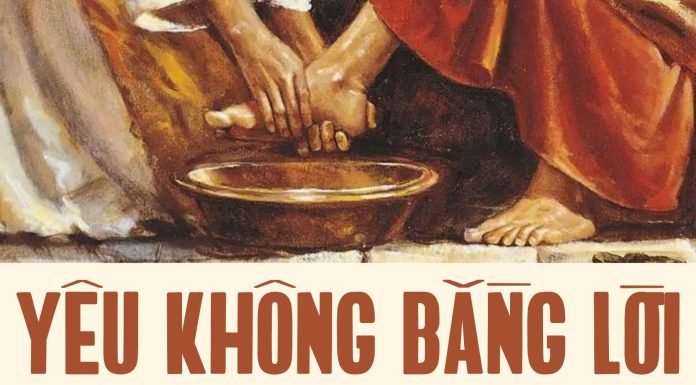 Thơ: YÊU KHÔNG BẰNG LỜI