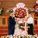 Chính quyền chúc mừng