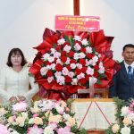 đại diện chính quyền xã ĐẠ Huoai 3 chúc mừng