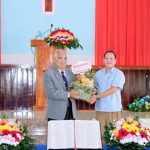 Chính quyền chúc mừng (1)