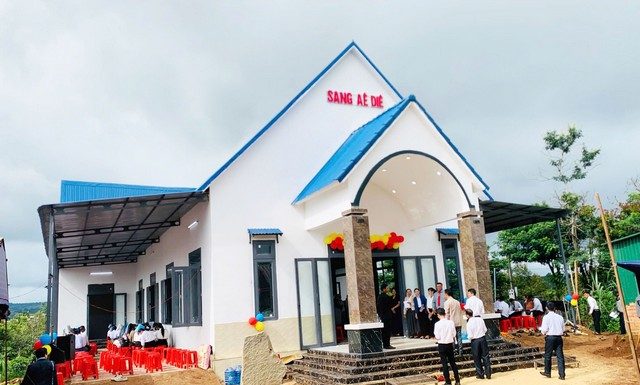 Đắk Lắk: Điểm Nhóm Buôn Ea Druich Cảm tạ Chúa – Chuyển nơi Sinh hoạt mới