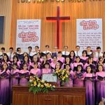 7. Ban hát TTN HTTL Đông Phú tôn vinh Chúa