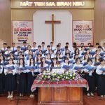 BH Khoá sinh TT Bù Đăng tôn vinh Chúa_1