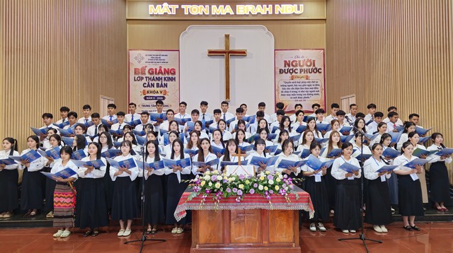 TP. Đồng Nai: Bế giảng Thánh Kinh Căn Bản tại 3 Trung tâm phía Bắc