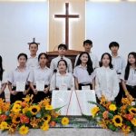 Phát giải thưởng cho các khóa sinh đạt thủ khoa và tóp 10