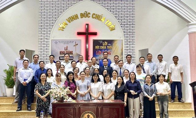 Đắk Lắk: Khai giảng Thánh Kinh Căn Bản Dài hạn khóa 2 – Năm thứ I